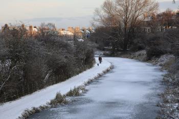 Edinburgh Winter in Polwarth, Craighouse and Craiglockhart 22-12-09