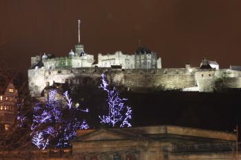 Edinburgh Christmas at night 04-12-07