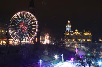 Edinburgh Christmas at night 04-12-07