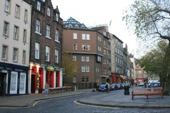 Edinburgh at night 13-11-06