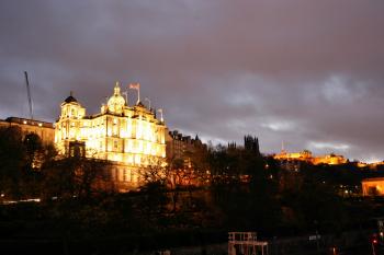 Edinburgh at night 13-11-06
